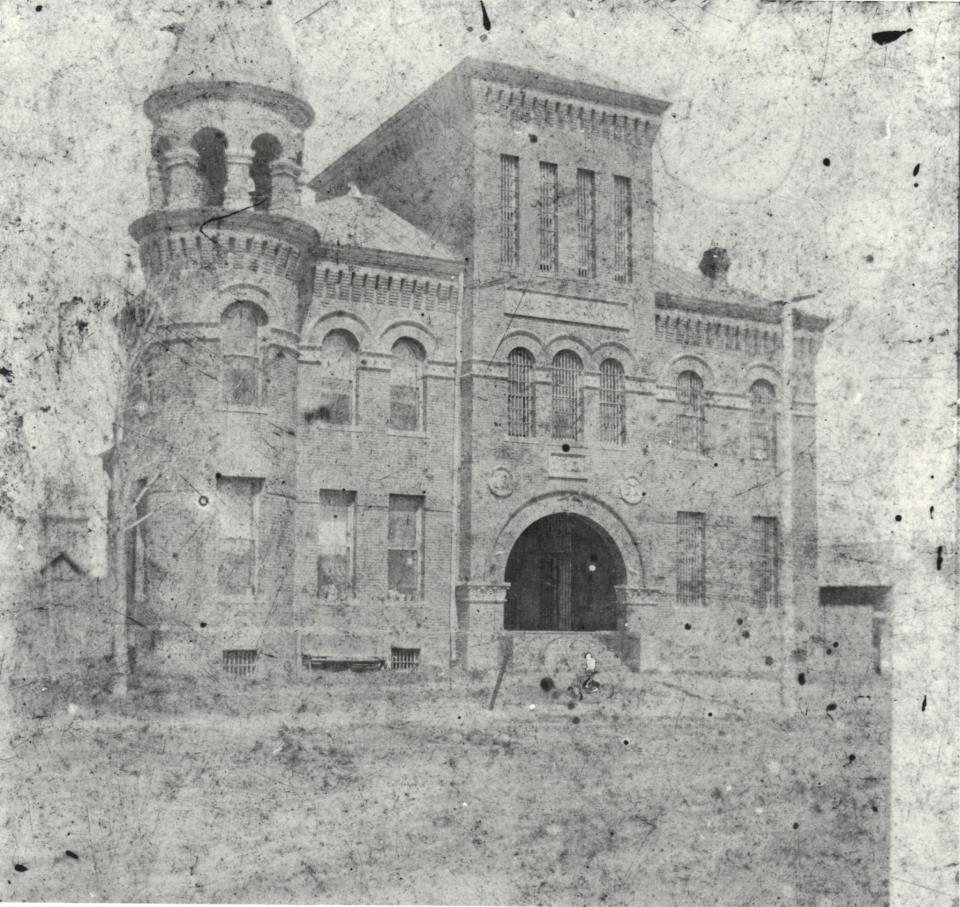 Old Corsicana jail house